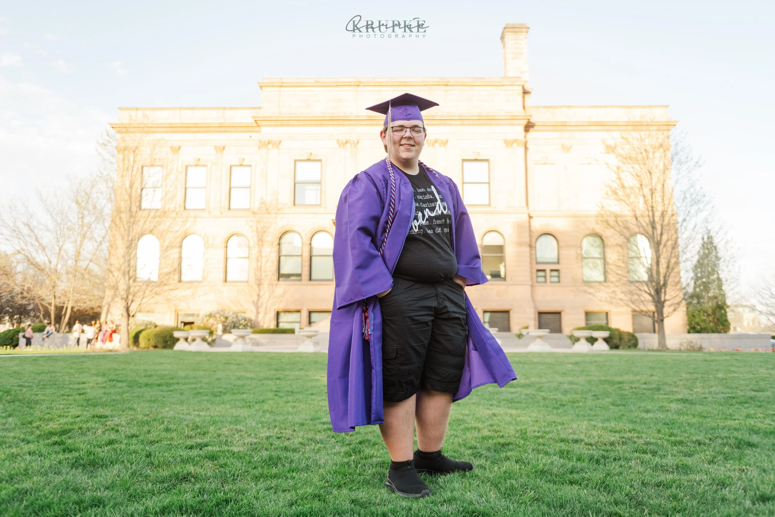 Braydyn : Cap n' Gown Mini Session