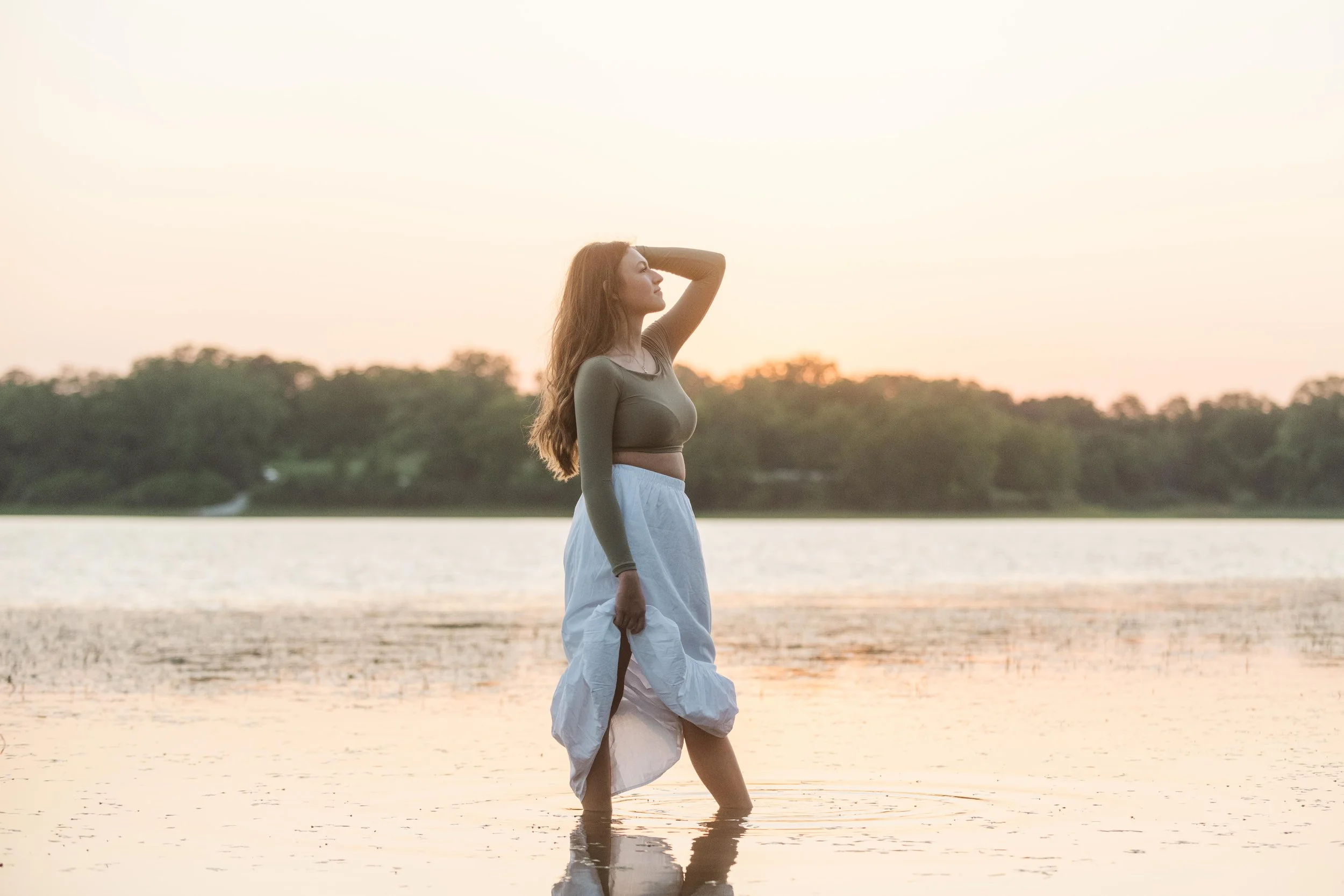  Click the image of Juvie to view her West Des Moines & Maffitt Reservoir session! 