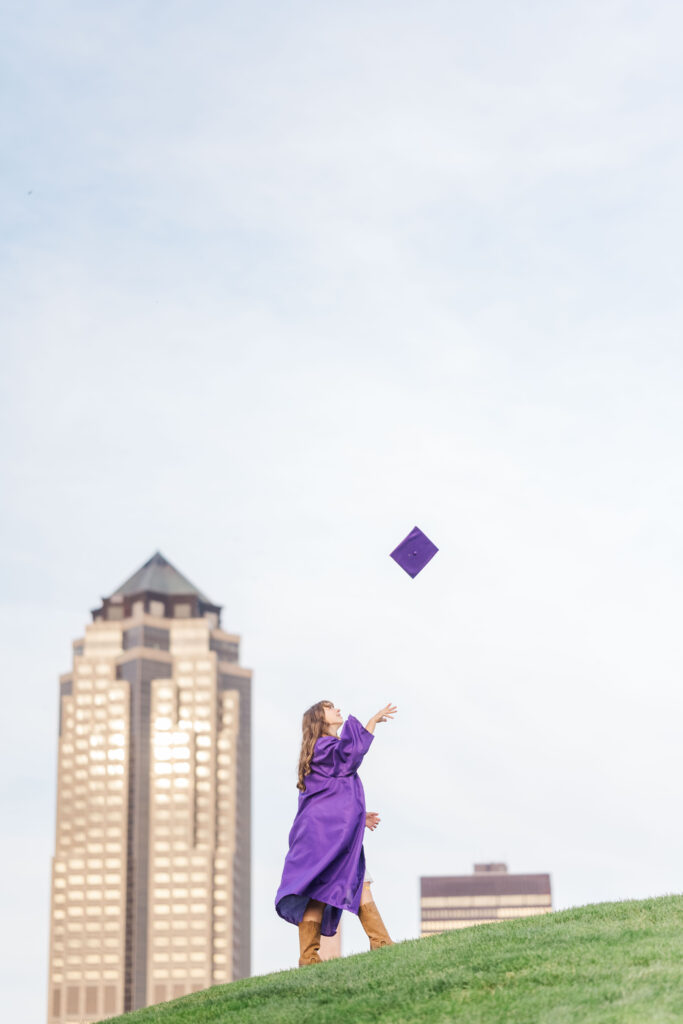 Pappajohn Sculpture Park

Downtown Des Moines Senior Photos