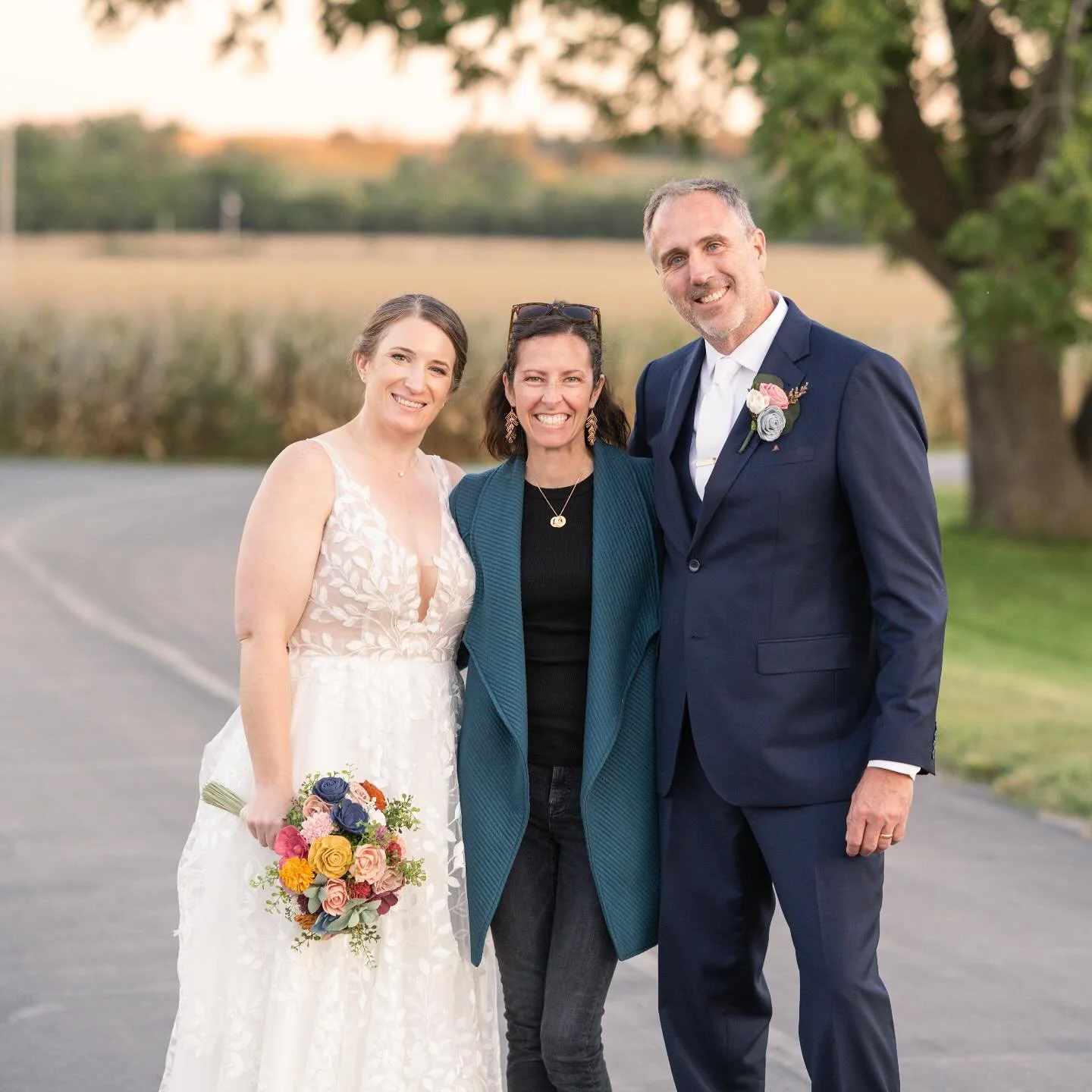 All the details. All the stories. All the intentional movements throughout this perfect day. The blending of two families and all the extended families that are now connected-what a gift to witness and an honor to document. 

 Cheers, you two! En