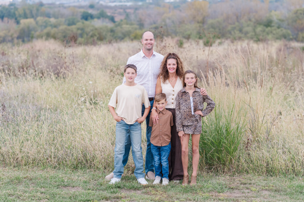 Echo Valley Country Club Family Photos
Norwalk Iowa Family Photographer